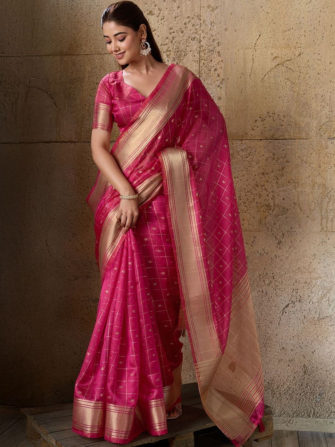 Roop Elegant Silk Blend Saree - Image 3