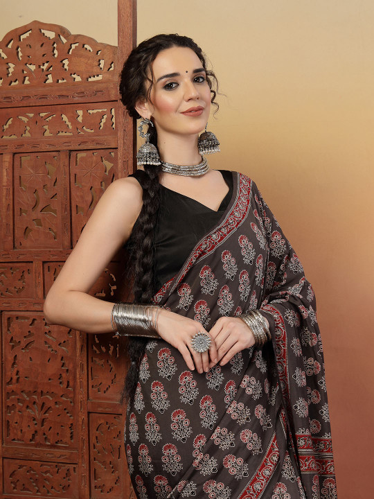 Ethnic Motifs Printed Pure Muslin Saree - Image 2