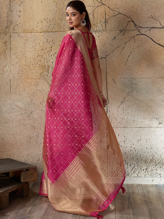 Roop Elegant Silk Blend Saree - Image 5